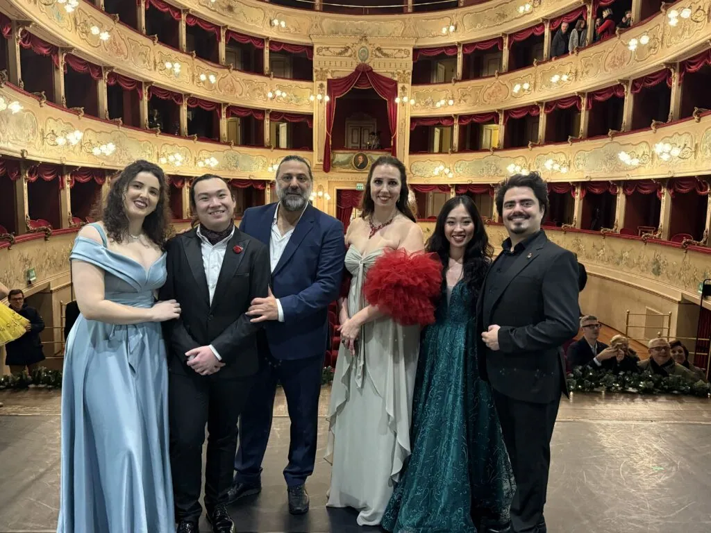 Artisti in teatro: Christmas Opera and Ballet Gala